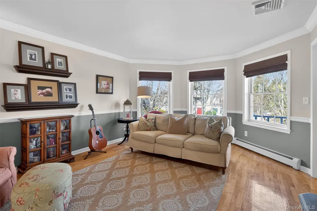 13 William Close Warwick NY 10990