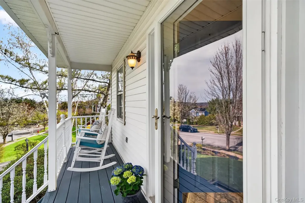 13 William Close Warwick NY 10990