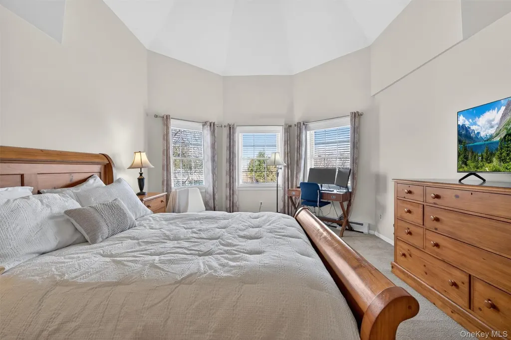 13 William Close Warwick NY 10990