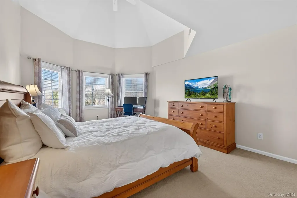 13 William Close Warwick NY 10990