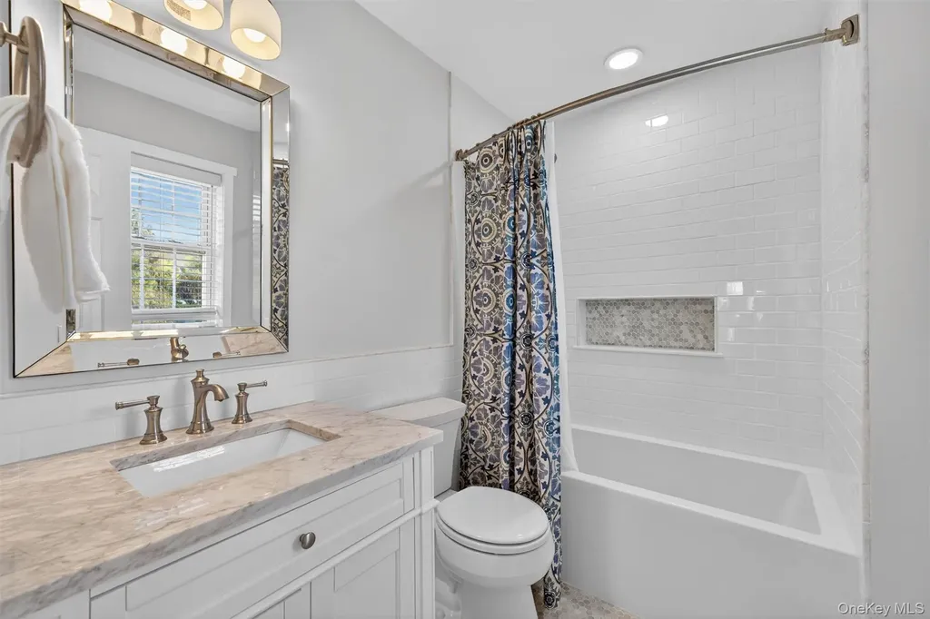 13 William Close Warwick NY 10990