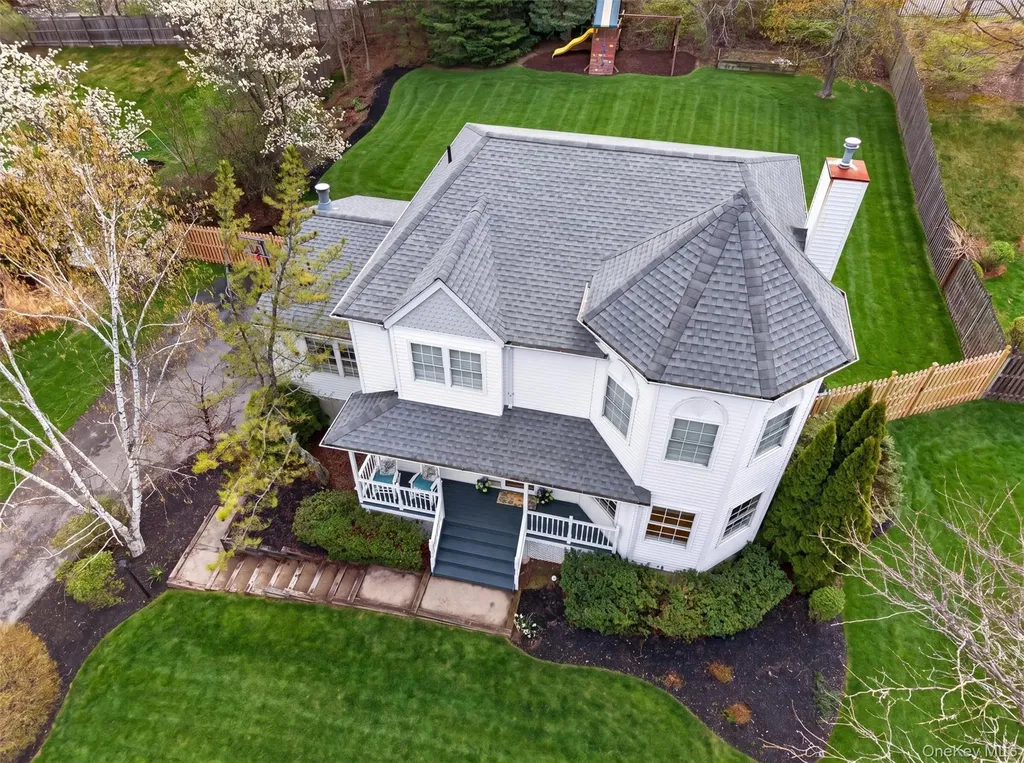13 William Close Warwick NY 10990