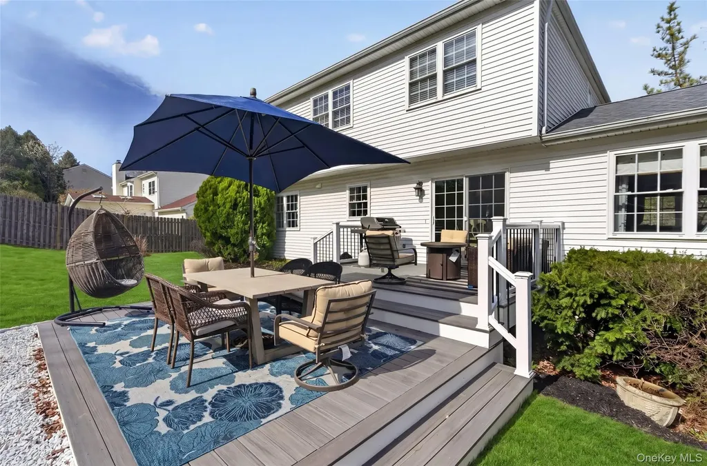 13 William Close Warwick NY 10990