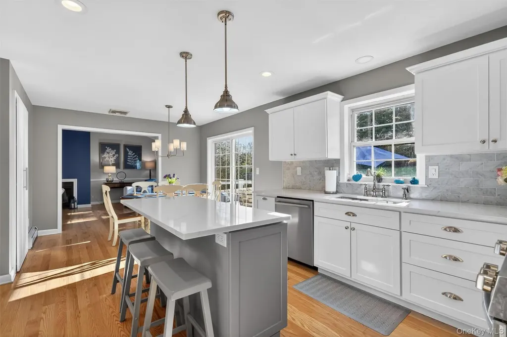 13 William Close Warwick NY 10990