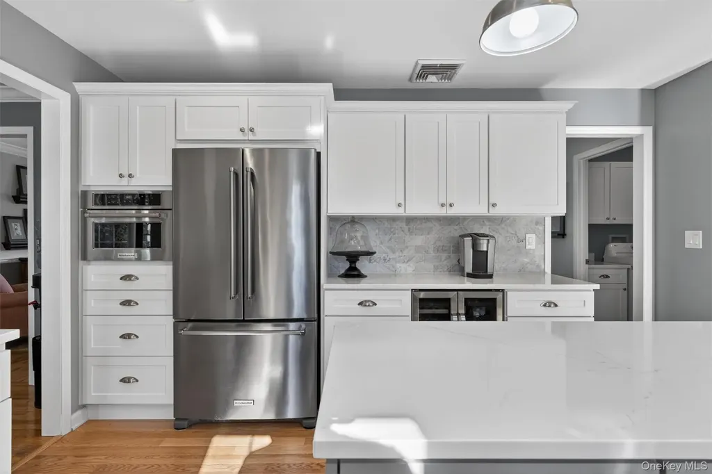 13 William Close Warwick NY 10990