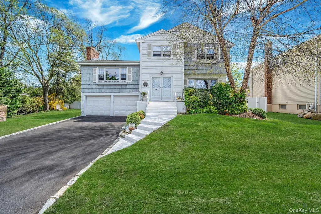 2897 Wynsum Avenue Merrick NY 11566