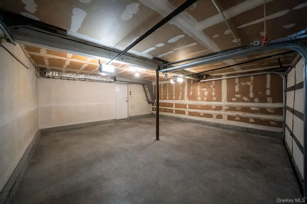 2897 Wynsum Avenue Merrick NY 11566