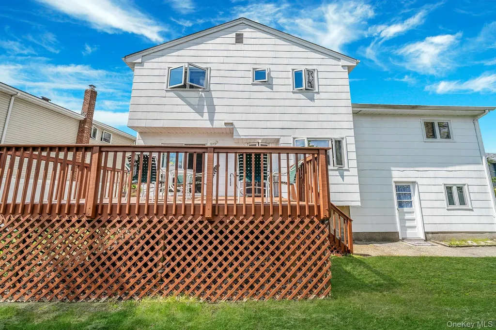 2897 Wynsum Avenue Merrick NY 11566