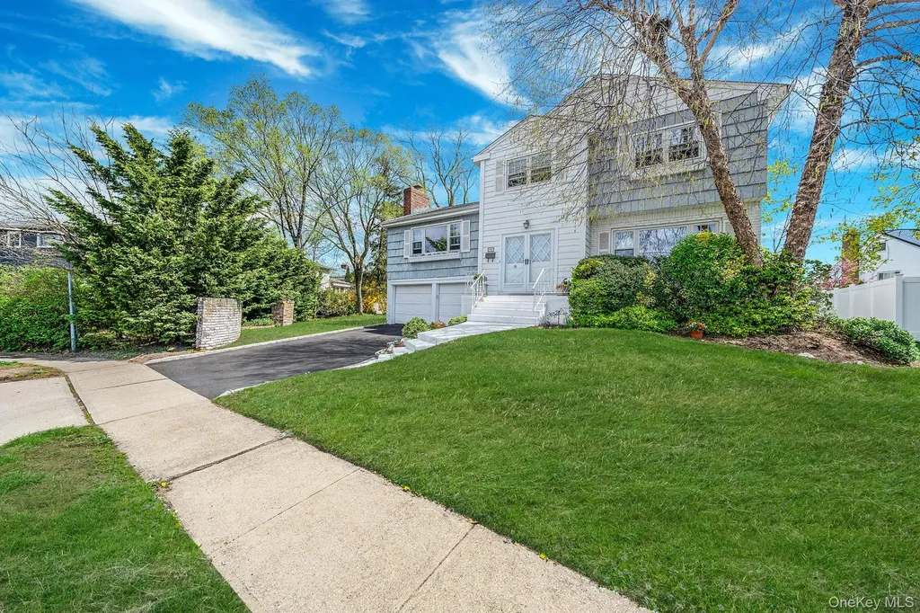 2897 Wynsum Avenue Merrick NY 11566