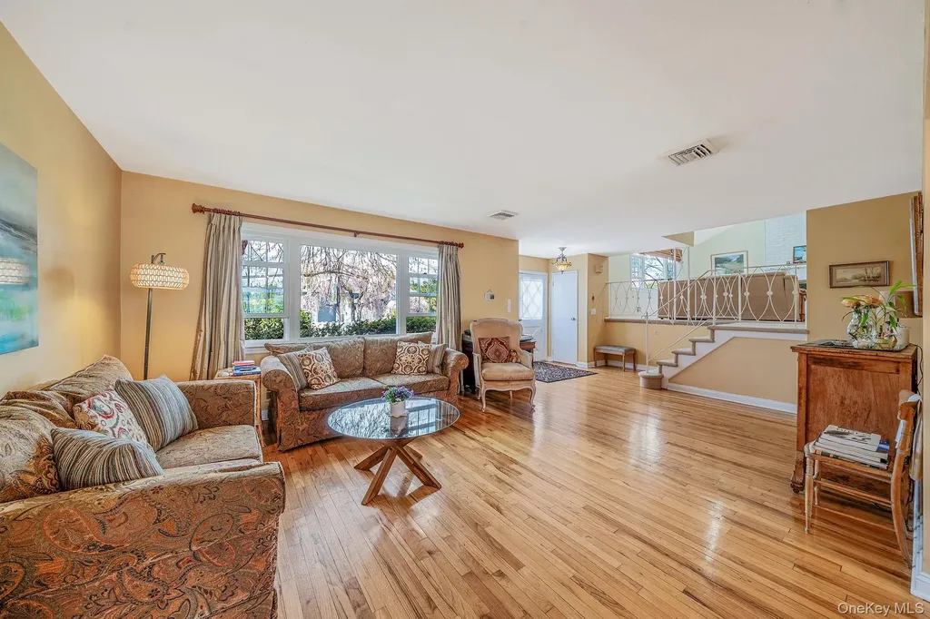 2897 Wynsum Avenue Merrick NY 11566