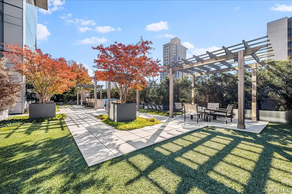 10820 71st Avenue Forest Hills NY 11375