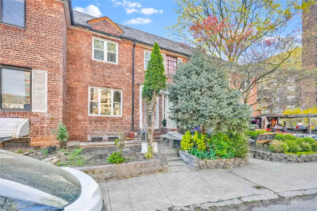 3319 143rd Street Flushing NY 11354