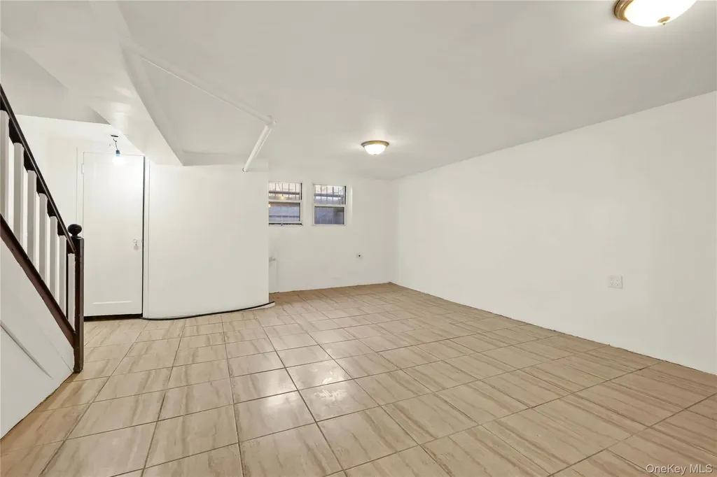 3319 143rd Street Flushing NY 11354