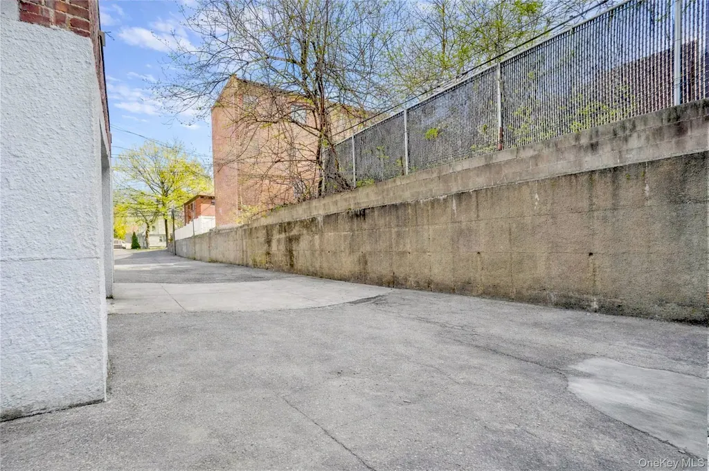 3319 143rd Street Flushing NY 11354