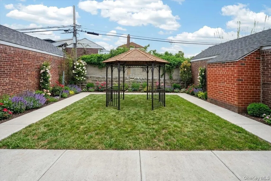 18723 Brinkerhoff Avenue Jamaica NY 11412