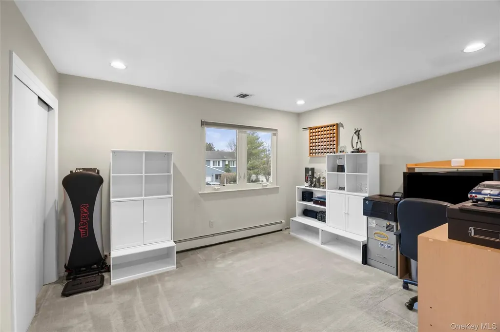 19 Jacob Road Plainview NY 11803