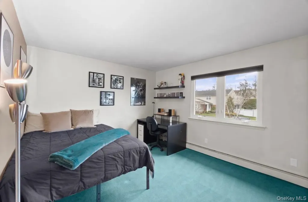19 Jacob Road Plainview NY 11803