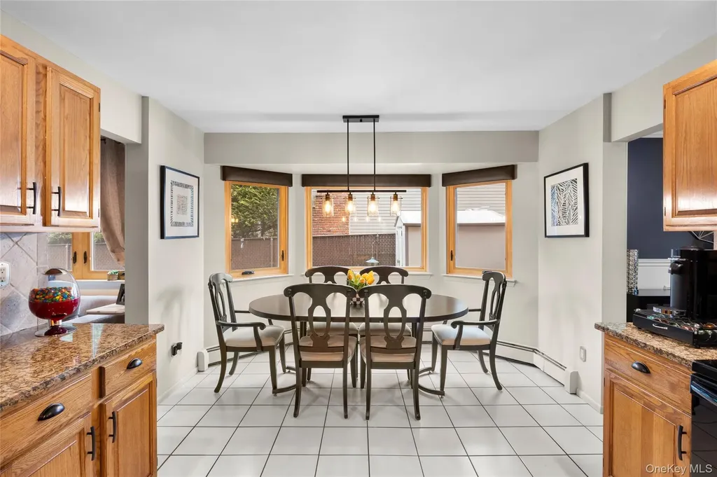 19 Jacob Road Plainview NY 11803