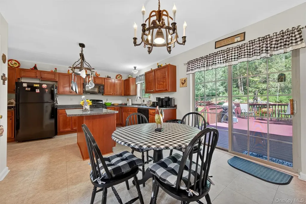 20 Bristol Circle Rock Hill NY 12775