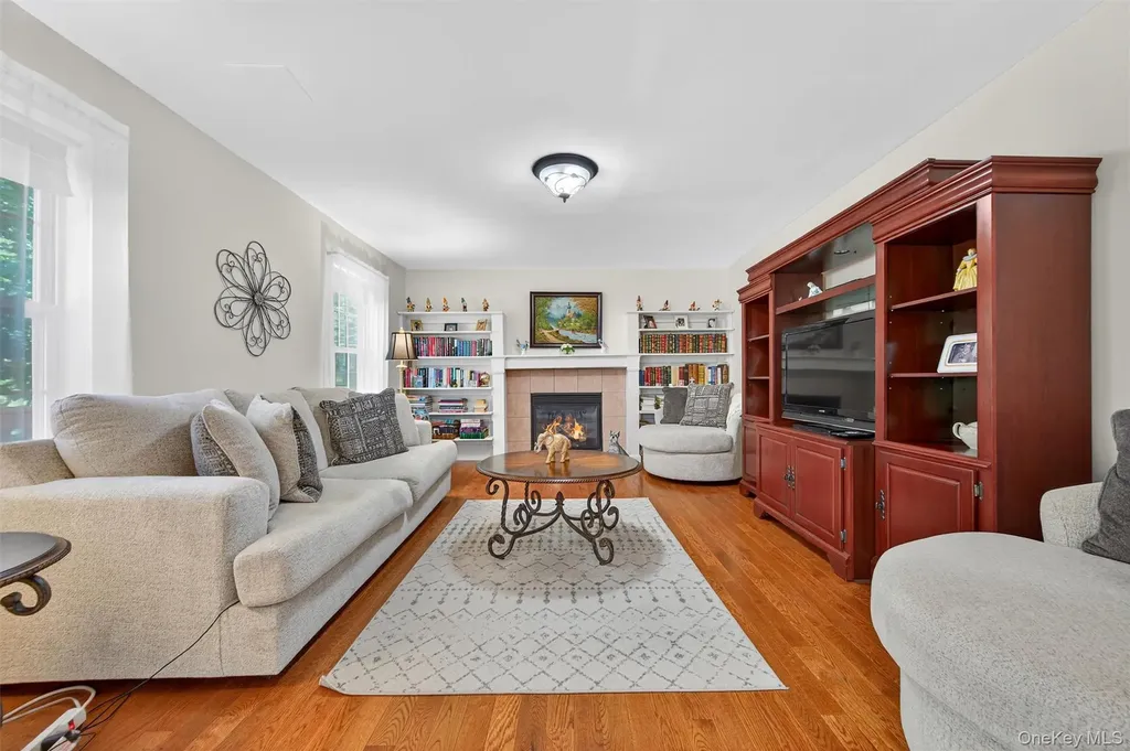 20 Bristol Circle Rock Hill NY 12775