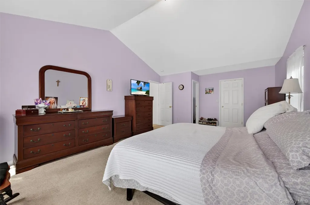 20 Bristol Circle Rock Hill NY 12775