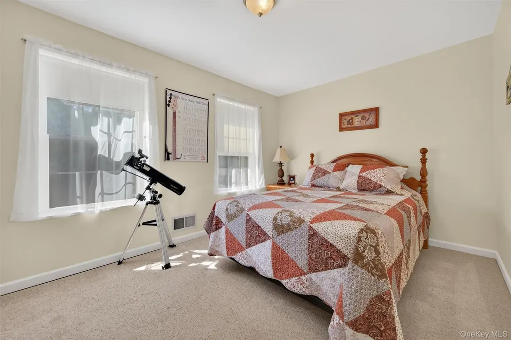 20 Bristol Circle Rock Hill NY 12775