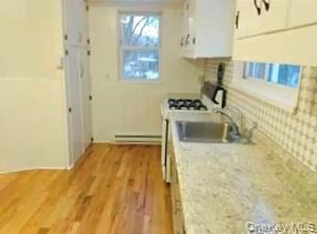 37 Roosevelt Avenue Poughkeepsie NY 12601