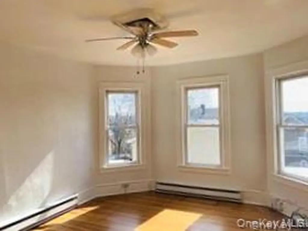 37 Roosevelt Avenue Poughkeepsie NY 12601