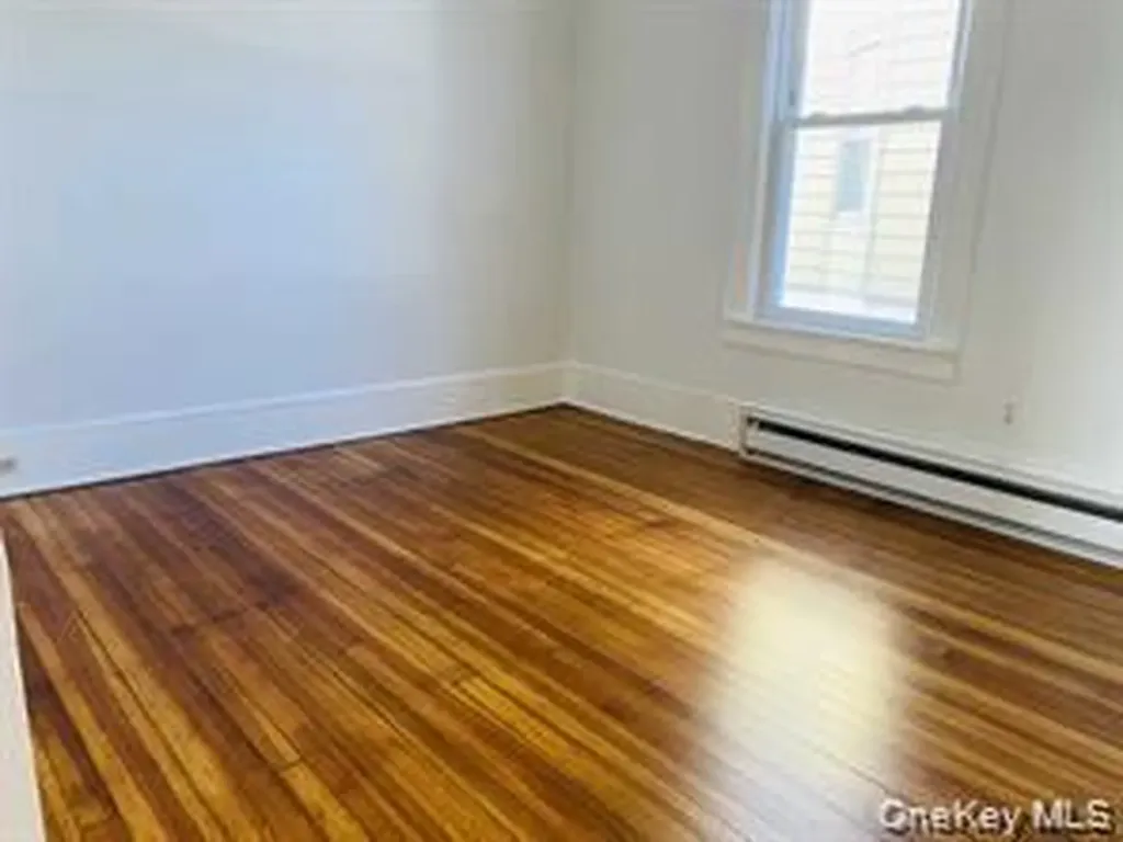 37 Roosevelt Avenue Poughkeepsie NY 12601