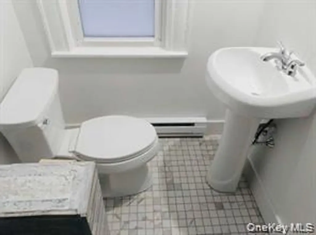 37 Roosevelt Avenue Poughkeepsie NY 12601