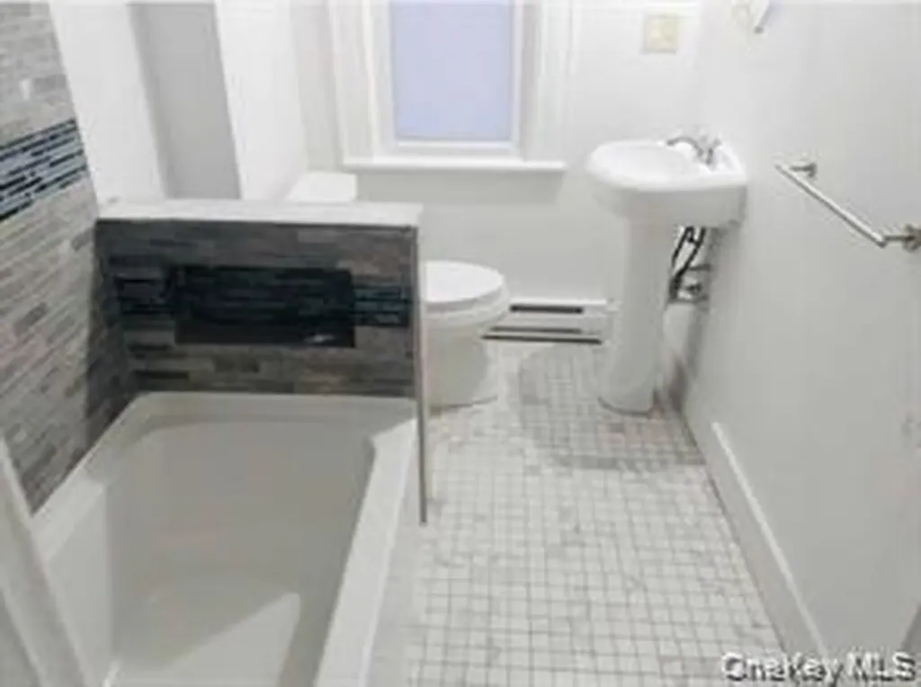 37 Roosevelt Avenue Poughkeepsie NY 12601
