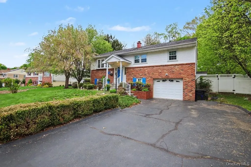 35 Sengstacken Drive Stony Point NY 10980