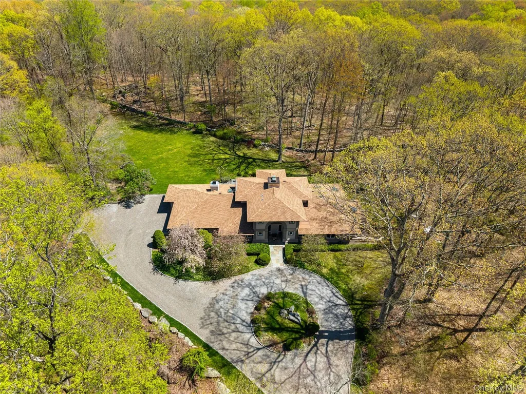 60 Old Aspetong Road Katonah NY 10536