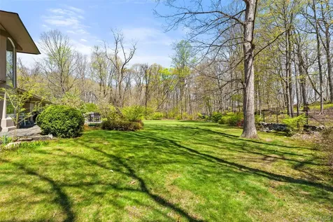 60 Old Aspetong Road Katonah NY 10536