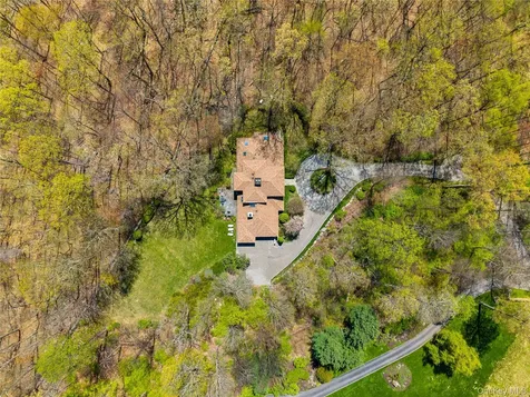60 Old Aspetong Road Katonah NY 10536