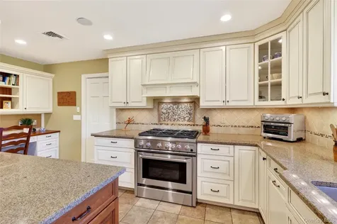 301 Bear Ridge Road Pleasantville NY 10570