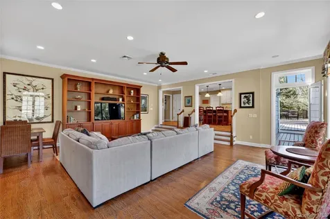 301 Bear Ridge Road Pleasantville NY 10570