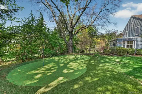 301 Bear Ridge Road Pleasantville NY 10570