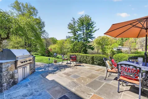 301 Bear Ridge Road Pleasantville NY 10570