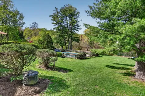 301 Bear Ridge Road Pleasantville NY 10570