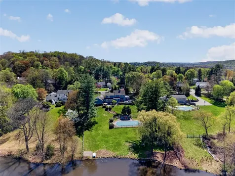 301 Bear Ridge Road Pleasantville NY 10570
