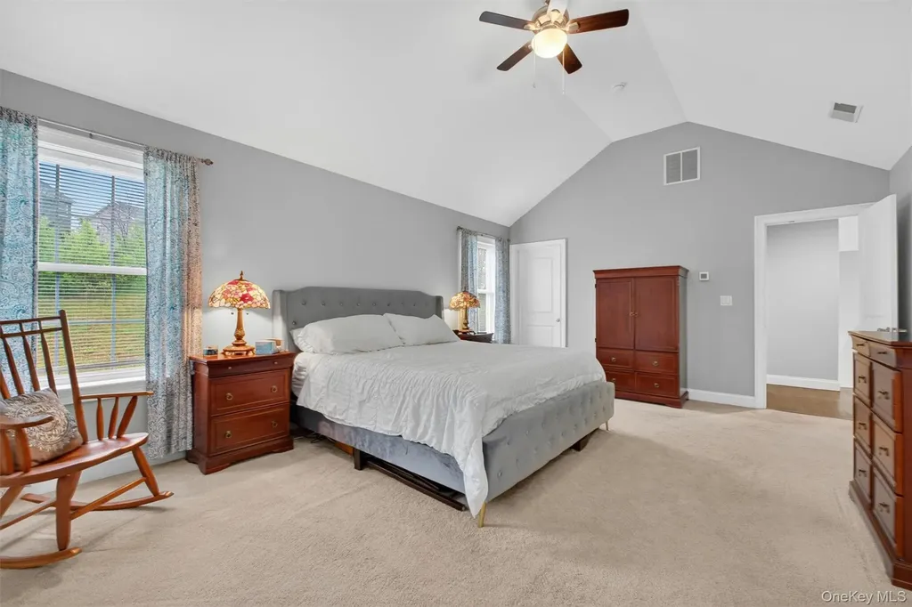 153 Stratford Drive Poughkeepsie NY 12603