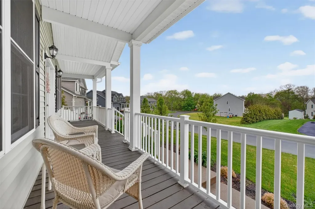 153 Stratford Drive Poughkeepsie NY 12603