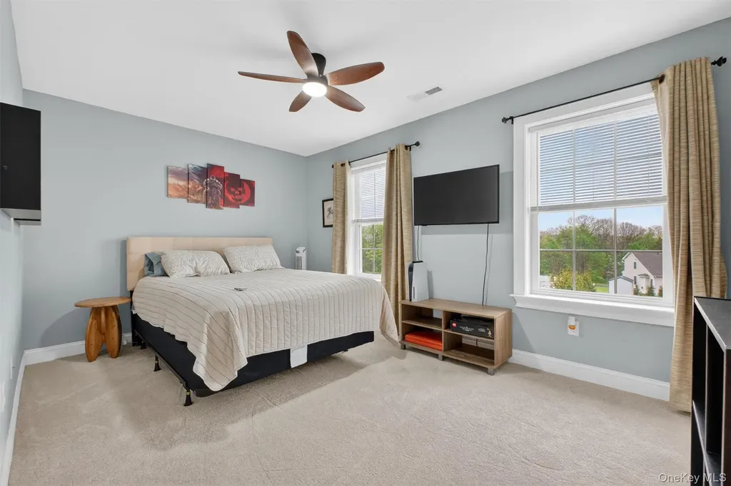 153 Stratford Drive Poughkeepsie NY 12603
