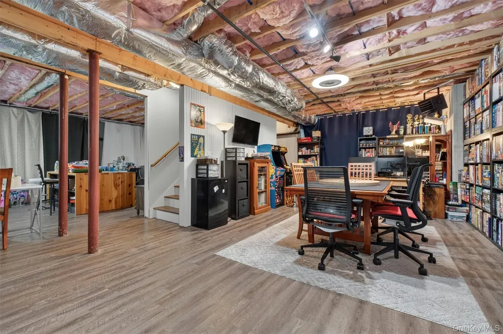 153 Stratford Drive Poughkeepsie NY 12603