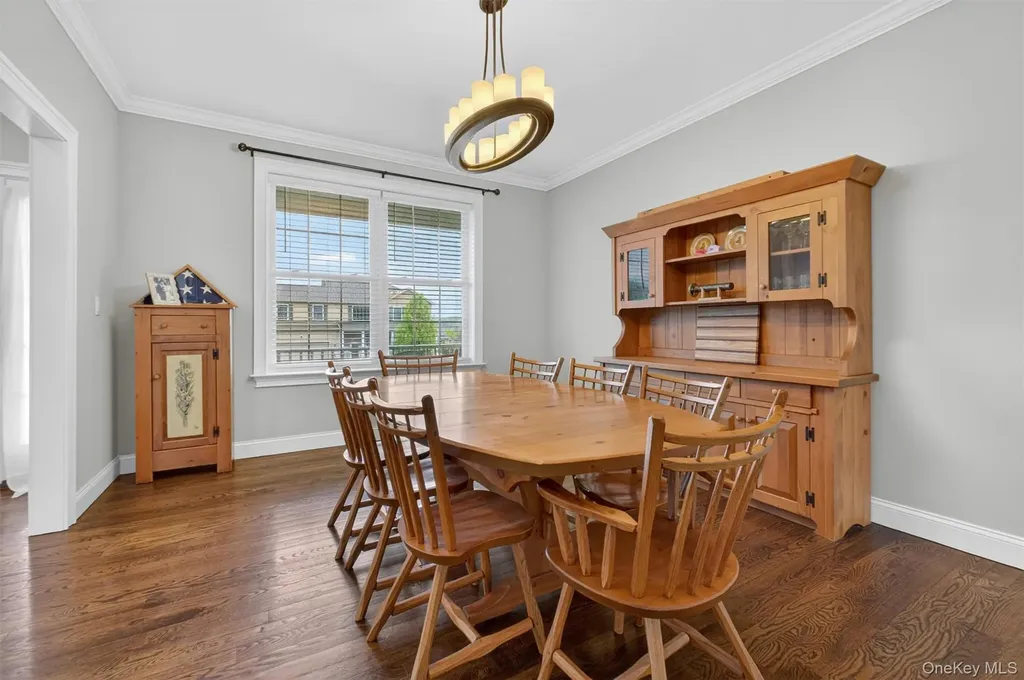153 Stratford Drive Poughkeepsie NY 12603