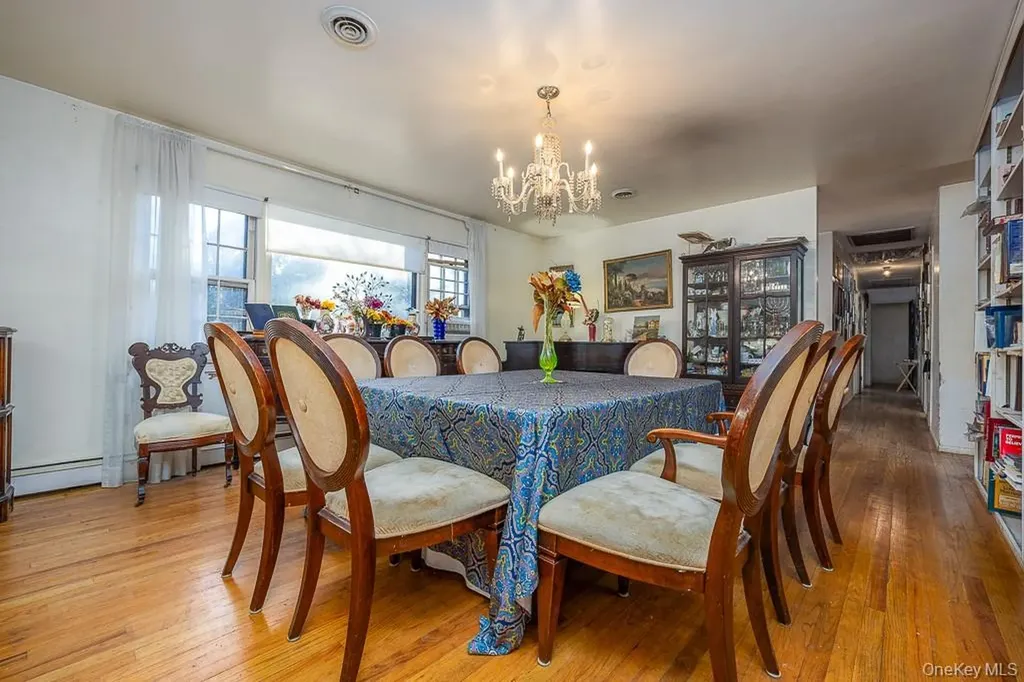 17 Parker Boulevard Monsey NY 10952