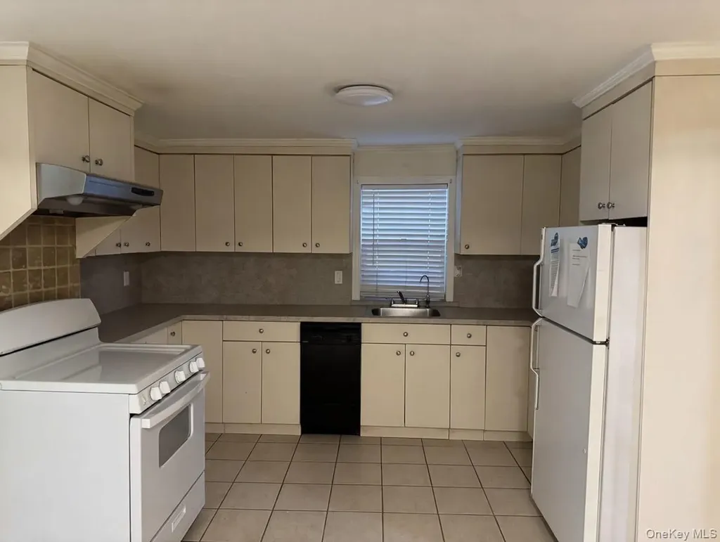 189 Elm Street Yonkers NY 10701