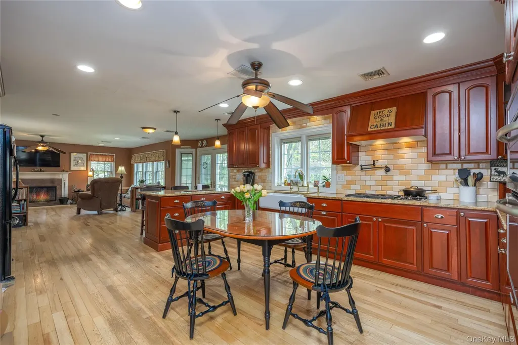 302 Laurel Road Pearl River NY 10965
