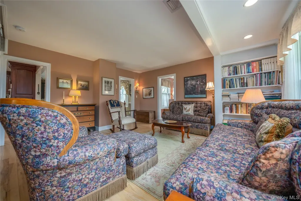 302 Laurel Road Pearl River NY 10965